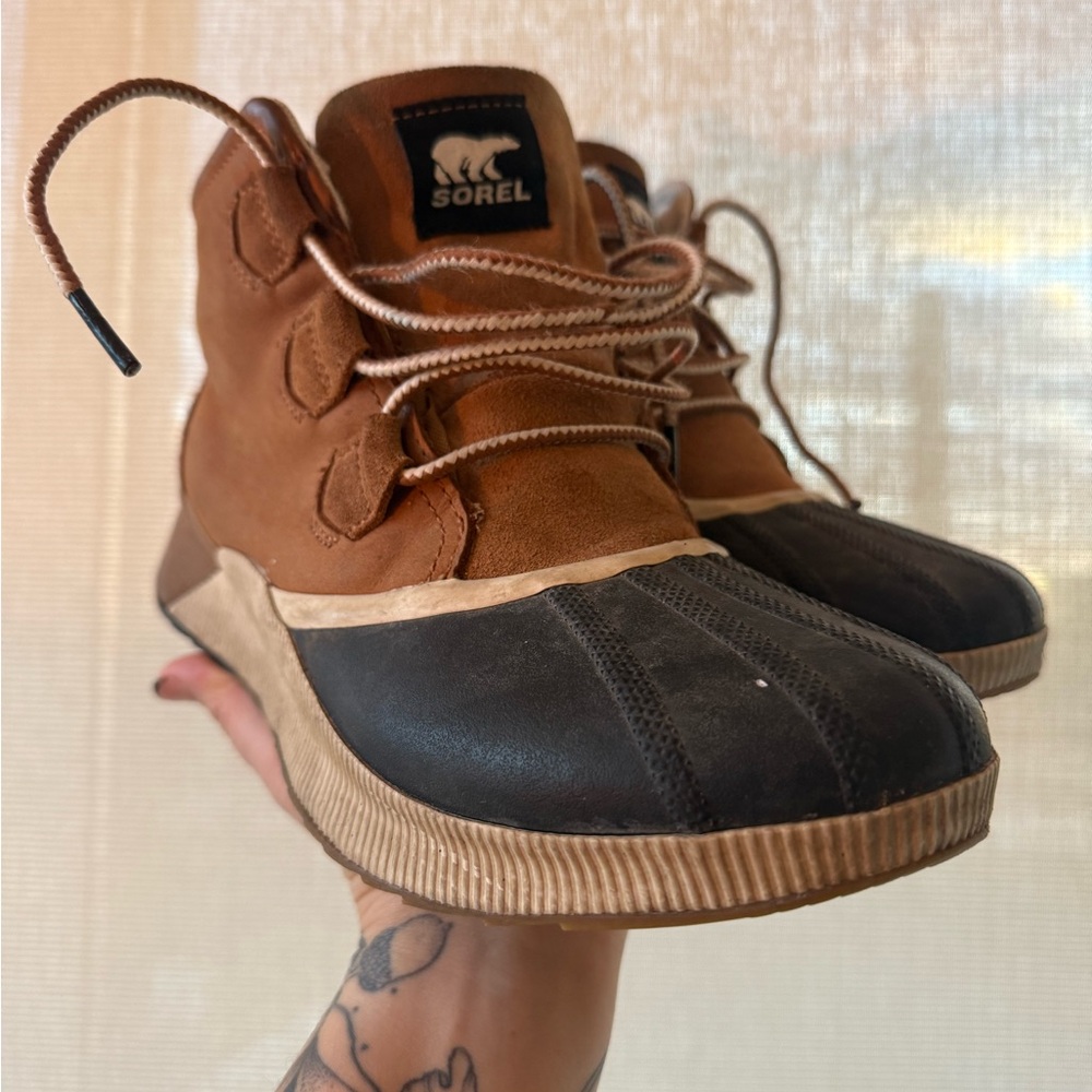 Sorel Out and About Boots W11/M9